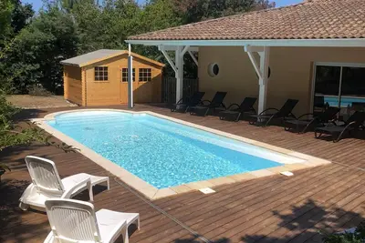 Image de Villa avec piscine chauffée accès Golf et Lac à pied Proche océan