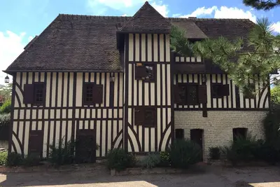 Image de Manoir normand à la campagne