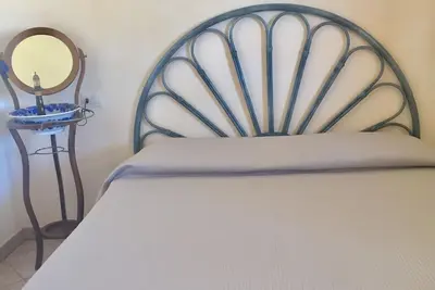 Image de Belle maison de 3 pièces avec grande terrasse au coucher du soleil - à 2 minutes de la plage!