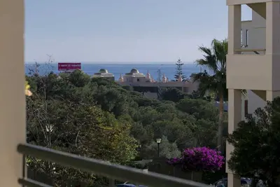 Image de Appartement côtier à 5 min de la plage avec A / C