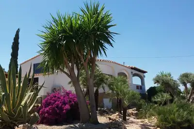 Image de Pente panoramique de la montagne * à seulement 20 min. Mer * Vacances pour connaisseurs *