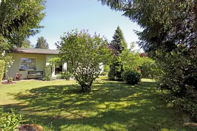 Image de Maison de vacances à Berlin calme situé en banlieue Su-Bahn pratique