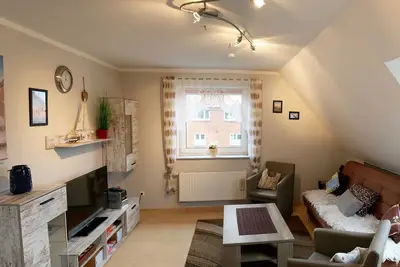Image de Appartement confort 3 pièces pour 4 personnes Linge de lit WiFi serviettes à Büsum