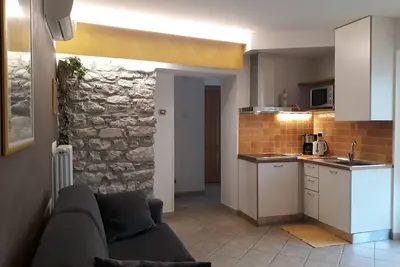 Image de Appartement dans Rustico restauré directement sur le lac, ouvert toute l'année.