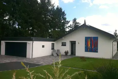 Image de 5 étoiles de luxe maison de vacances avec vue sur la Rur et le parc national de l'Eifel