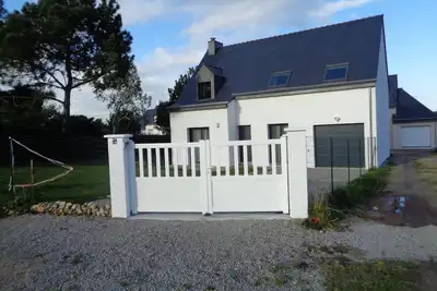 Image de grande maison familiale Ă 200 m de la plage