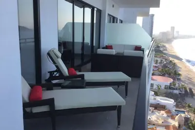 Image de Neuf 10ème étage Condo sur la plage de Mazatlan