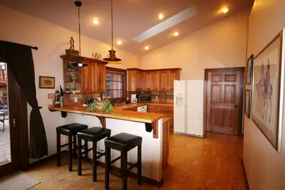 Image de Impressionnant sur plan Guesthouse Dans Calme Downtown Localisation