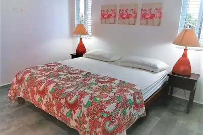 Image de Condo sur la plage (A3), vue sur l'océan, piscine, en ville, paddle bd, kayaks, vélos, équipement de plage