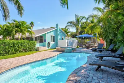 Image de The Mermaid Cottage. Promenade à la plage, boutiques, restaurants et sports nautiques