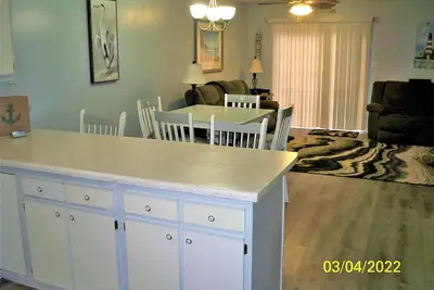 Image de Proche de la plage et de tout mais pas trop près.