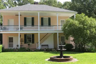 Image de Idéal pour une escapade en famille ou entre copines! 10 minutes du centre ville de Natchez