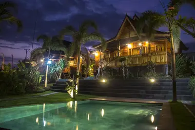 Image de Villa traditionnelle de style Joglo Canggu # 1