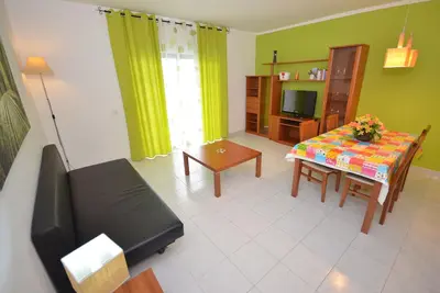 Image de Appartement avec piscine + Wifi et proche de la plage - V