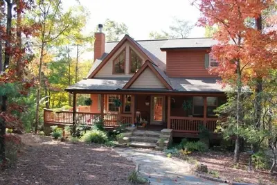 Image de Cabine Helen, Ga Mountain Cottage sur le 7ème Fairway - 6 personnes