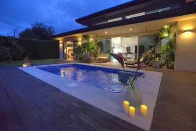 Image de Nouveau Home-Walk moderne à la meilleure plage d'Uvita! ! ! Playa Colonia