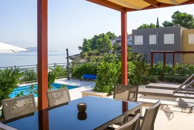 Image de Luxueux appartement en bord de mer Golden B1 avec piscine privée Eos-Croatie