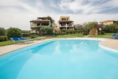 Image de Spiaggia Bianca - Élégant appartement de trois pièces avec terrasse donnant sur la mer