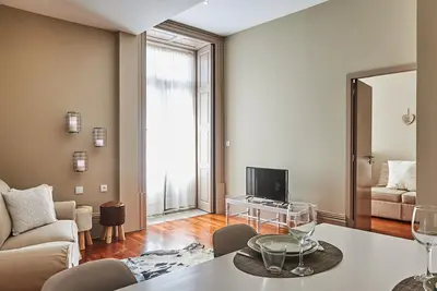 Image de Dimanche à Porto 1t