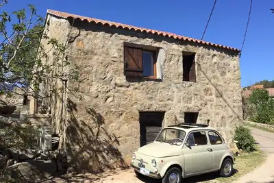 Image de Maison de caractère en pierre proche de Porto-Vecchio