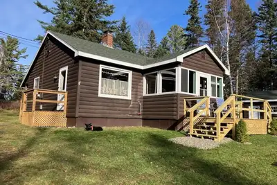 Image de Adorable, mis à jour chalet à Rangeley Manor avec toutes les commodités et le confort de la maison!
