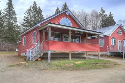 Image de Chalet Mignon à distance de marche du centre-ville Rangeley
