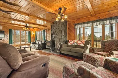 Image de Hart - Belle escapade en famille située à seulement six kilomètres du centre-ville de Rangeley