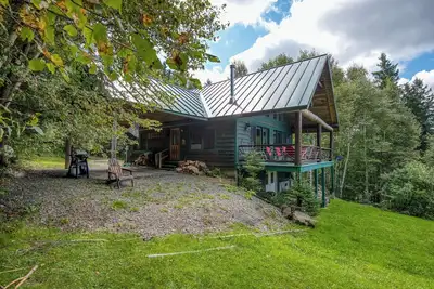 Image de Alpine Loon Lodge - Juste un mile du centre-ville de Rangeley avec vue sur le lac!
