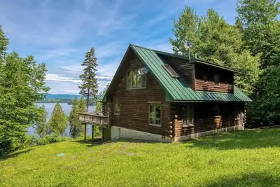 Image de Connaughton - Maison en bois rond privée le long de la rive sud du lac Rangeley