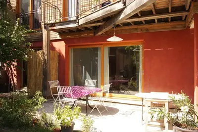 Image de Superbe appartement sur jardin!