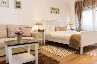 Image de ♥ ️ Appartement Central Bright Deco Avec Balcon Et Netflix Gratuit