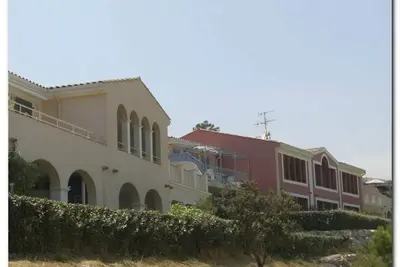 Image de Beau 3 pièces vue mer magnifique 300 m plage sable