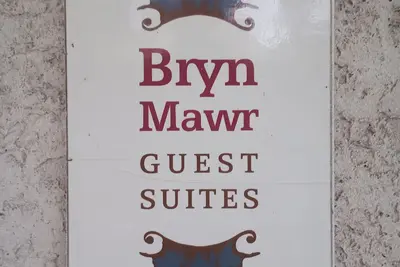 Image de Appartement meublé confortable avec 2 chambres - Bryn Mawr Guest Suites, suite B