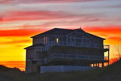 Image de Maison de plage 4x4 luxueuse et spacieuse, ascenseur, piscine / bain à remous location 2020