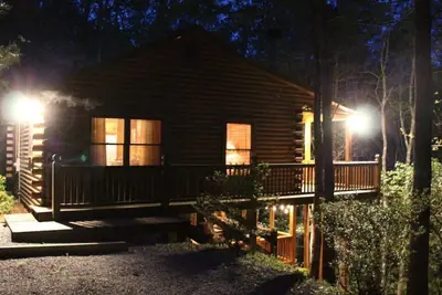 Image de Mountain Heaven - Lit king-size, bain à remous, WiFi!