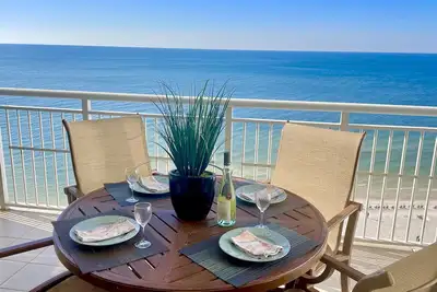 Image de Indigo Gulf Front 14 Fl Corner, 3br / 4ba + 2312 Sq Ft - vient d'être mis à jour - Superbe