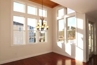 Image de Piscine privée 6 chambres et mezzanine kitchenette au premier étage Week-End Saison