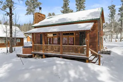 Image de Cabine de Terry Peak avec Animaux acceptés au Shangri Lodge-Pet