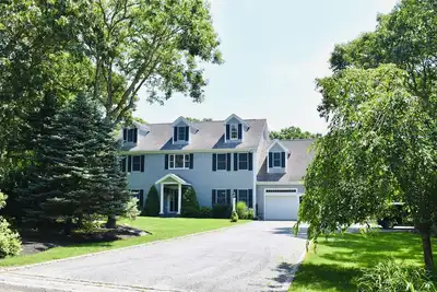 Image de Location Ideale Edgtown! Elégant 5 étoiles Colonial w / Central Ac