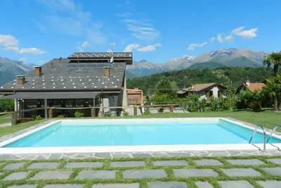Image de Piscine privée, jardin de 2000 m², à quelques pas de la plage et du centre