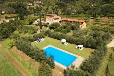 Image de Farmhouse La Gianna - Apartment in the hills - Beach club in Viareggio included