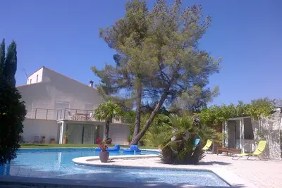 Image de Appartement  Dans Villa Avec Piscine A 20 Mn D'Aix En Provence