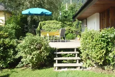Image de Maison de rêve, bord de mer, accès à plage privée par petit chemin, grand jardin