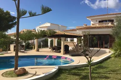 Image de Spacieuse villa m. Piscine, -Très près de la plage, en famille, sans fil