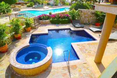 Image de Villa Ponticello, Executive Nouveau 5 Bed / 7 Bath Villa à Pedregal w / Chef & Maid