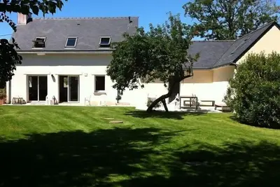 Image de Maison à 300m de l'océan (crique et sentiers côtiers) avec jardin.