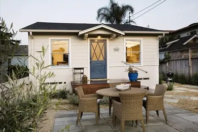 Image de Retraite élégante Cottage au bord de la mer à Carpinteria