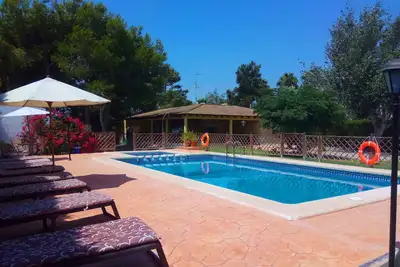 Image de Villa PRIVÉE, Piscine Wifi, Jardin, Parc Pour Enfants, Bbq, Acc. Minusva, 12 Pers.