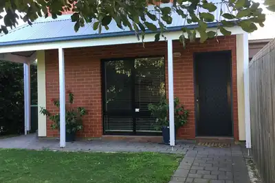 Image de Martin Ave - Maison de ville de 3 chambres