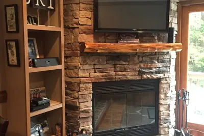 Image de Condo ski-out 2br / 2ba mignon et confortable - Nouvelle RÉNOVATION 2017! !